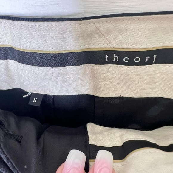 Theory • Black Wool Blend Style No B0709225 Straight Leg Ankle Slacks Size 6 - Picture 2 of 5